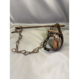 Vintage Oneida Victor #1 1/2 Double Long Spring Animal Trap - Primitive Decor